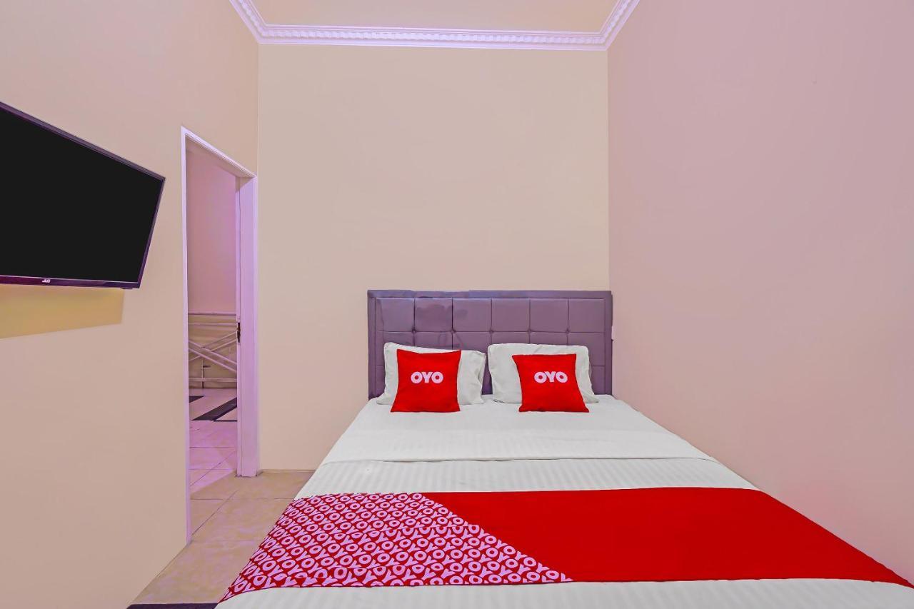 Oyo 92687 Alnindo Makaliwe Hotel Jakarta Bagian luar foto