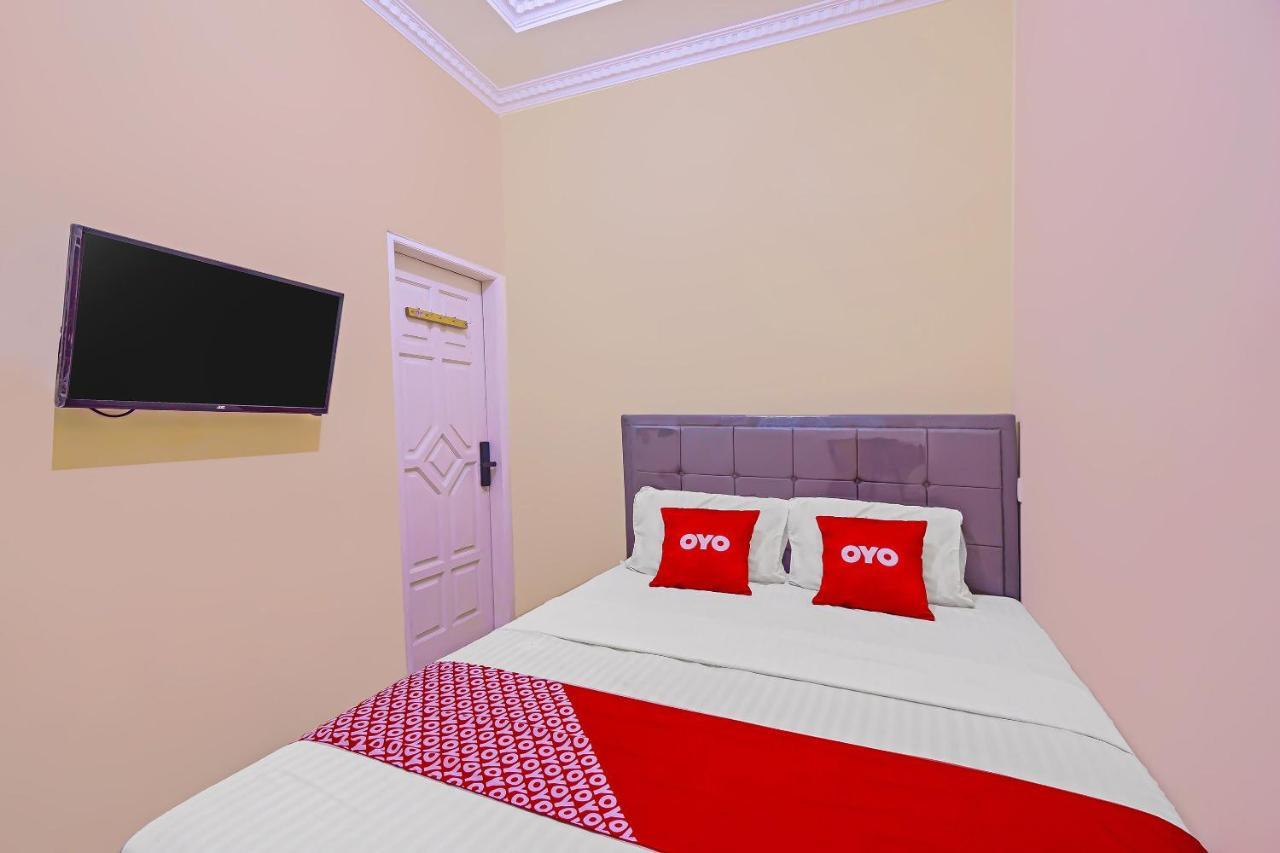 Oyo 92687 Alnindo Makaliwe Hotel Jakarta Bagian luar foto